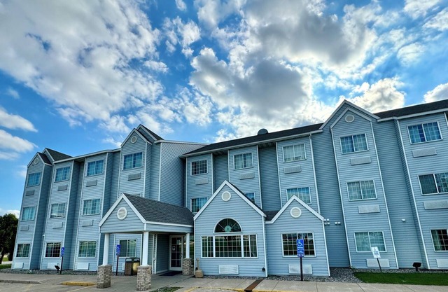 Fargo Airport Inn
