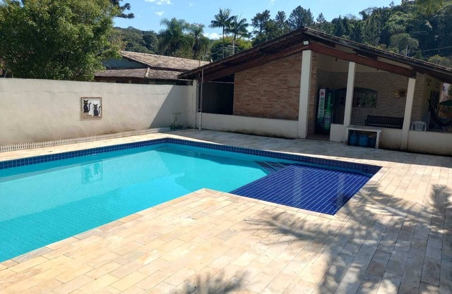 Chacara avec piscine et barbecue à côté de Sao Paulo