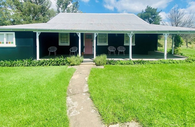 FARM VINTAGE - Munni via Dungog -1900's farmhouse on 15 acres of serene farmland