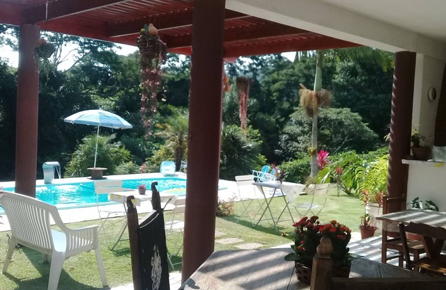 Vue privilégiée de la nature. Intégration aux loisirs et espace barbecue