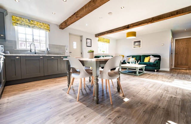 Farmcourt Barn 57 Eastfield Lane, WELTON