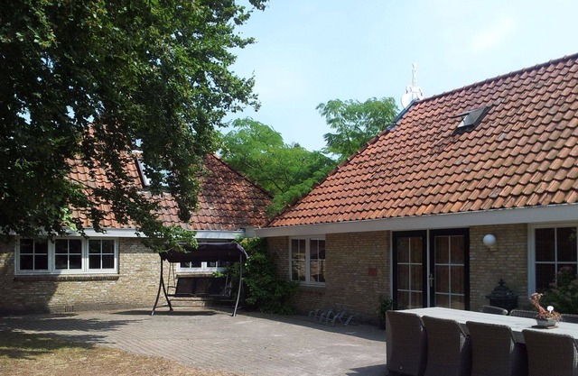 Ferme, 8-12 Pers, détente et repos, accessible en fauteuil roulant, WiFi gratuit