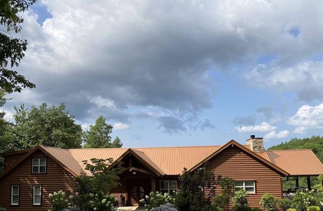 Farmhouse/Cabin