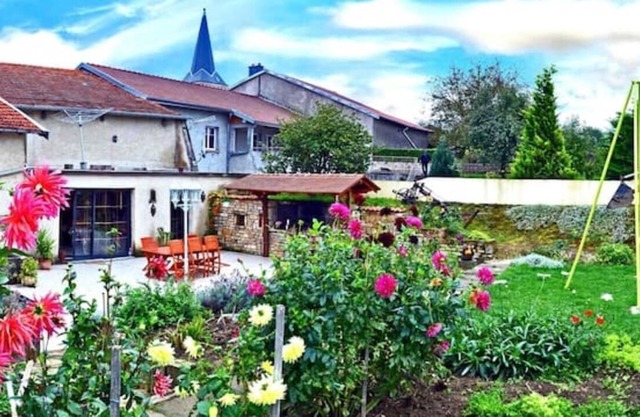 Farmhouse 'Ferme Des 3 Suissesses'