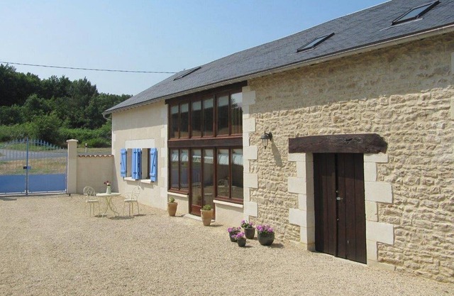 Luxueuse ferme dans la campagne de la vallée de la Loire avec bain à remous