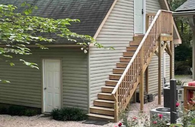 Farmhouse Studio Retreat