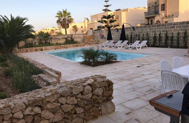 Farmhouse Villa in Gozo with large pool & garden