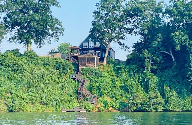 Featured "HGTV Dream Home" - Best View on the Lakefront!