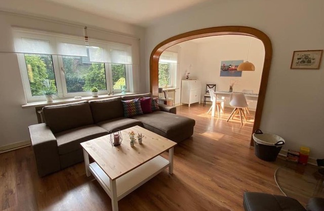 FEDDERSEN LIVING Große Ferienwohnung - Garten - Terrasse - Smart TV - Netflix