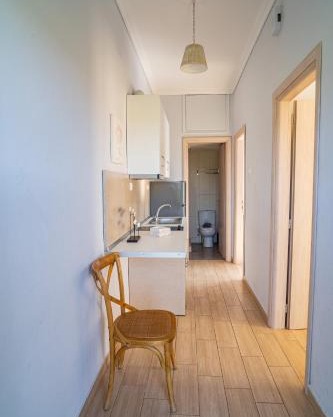 Feel Greek Blue & White Apartments