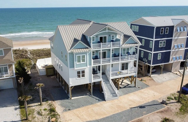 Feelin' Beachy - Oceanfront Luxury Home - Private Pool, Elevator