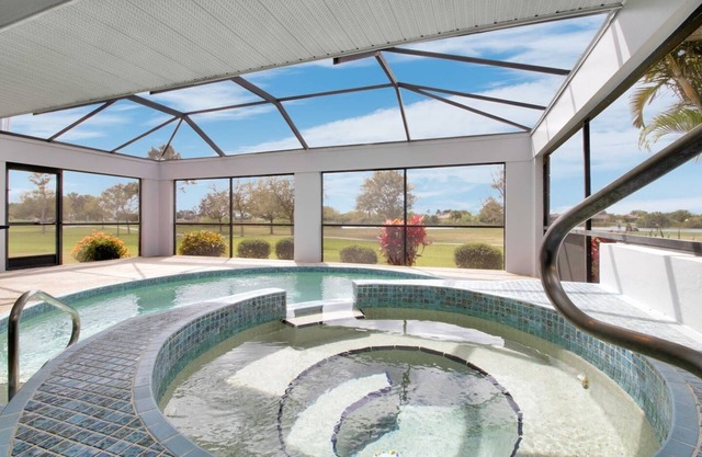 Feels Like Home - w/ Heated Pool & Spa Book Now!