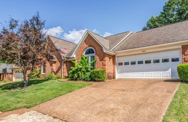 Fenced Yard w/ Pool! Comfy & Convenient in Cordova