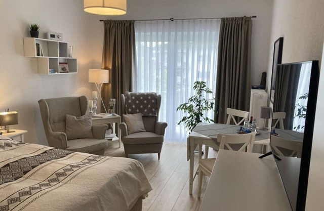 Ferienapartment Funke - apartment/apartment, shower or bath, WC, living/sleeping area