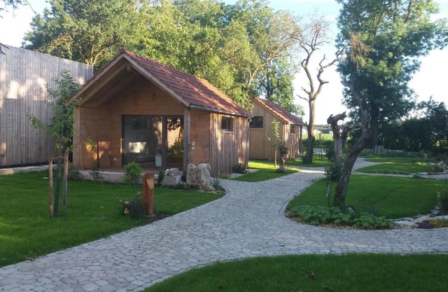 Feriengarten mit Schlafhäusern