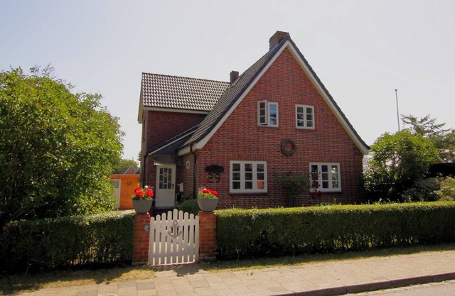 Ferienwhg. in Wyk, 2 Personen im EG, 2-familienhaus, 2zimmer, Sauna auf ca. 65m²