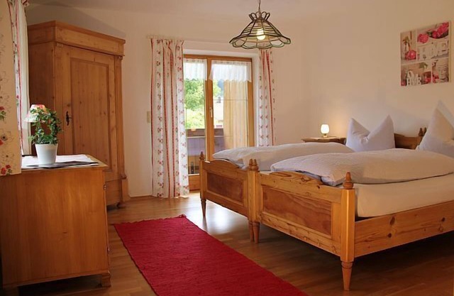 Ferienwohnung 1-3 Personen, 55 qm, Süd-Ostbalkon, 1 Schlafzimmer, Wohnküche, SAT-TV