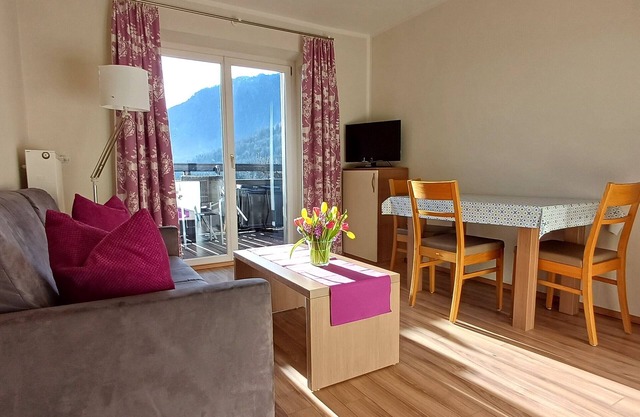 Ferienwohnung 7 "Staufen", Nichtraucher, 1 Schlafzimmer, Sat-TV, 4 Sterne, max. 2 Personen