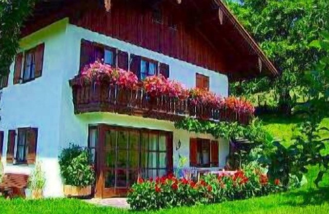 Ferienwohnung 76 qm Neubau, Nichtraucher, 2 Schlafzimmer, Wohnraum/Küchenzeile, Balkon, Sat-TV, 4 Sterne, max 4 Personen