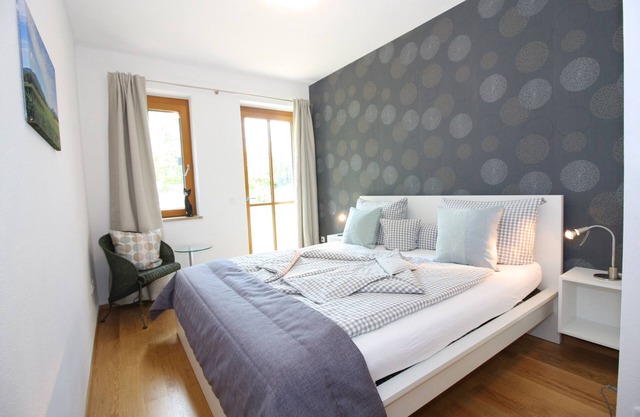 Ferienwohnung "Achental" - großzügige Ferienwohnung (120 qm) für bis zu 6 Personen mit offener Küche
