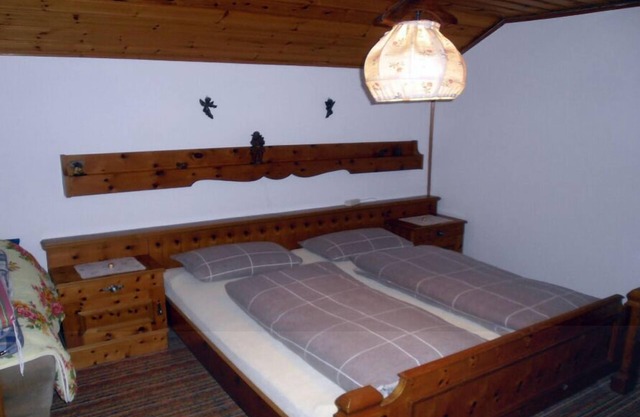 Ferienwohnung Bergblick 45 qm. 1 Schlafzimmer, 1 Küche, Balkon, Sat-TV, max 3 Personen