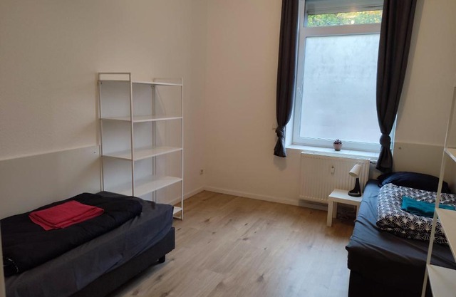 Ferienwohnung Monteurwohnung Messewohnung Krefeld 5 Personen Nähe Düsseldorf