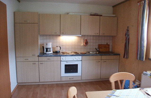 Appartement n ° 2 | Spacieux appartement avec poêle en faïence