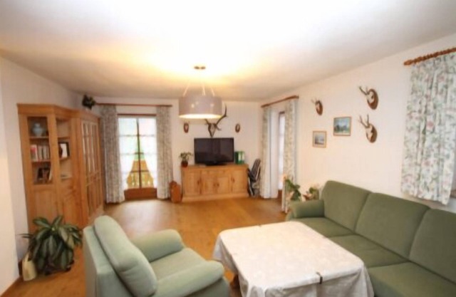 Ferienwohnung Nr. 4, 100 qm, 3 Schlafräume, Wohnzimmer, Küche, Dusche/WC, Balkon, Sat-TV, max. 5 Personen