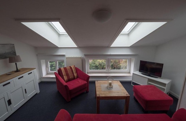 Ferienwohnung-Rosenrot-auf-dem-Ferien-Bauernhof-Nilson-in-Inselmitte