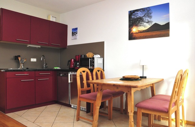 Ferienwohnung Schwarzenberg, bis 4 Personen, 1 Seperates Schlafzimmer, 1. OG, Südbalkon
