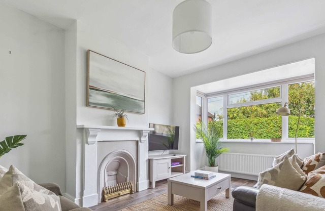 Fern House - Cosy 3 bedroom house with garden