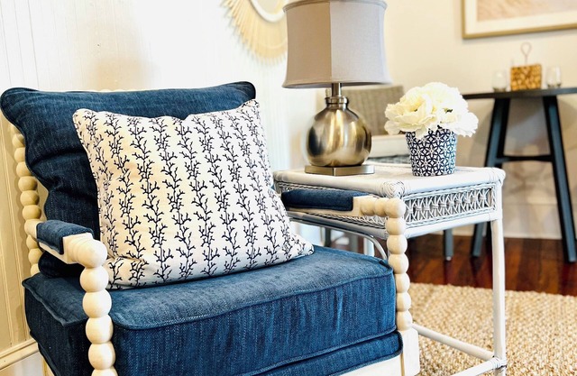 Fern Suite- Close to Downtown, Beaches, Casinos, Shopping, Galleries, Local Eats