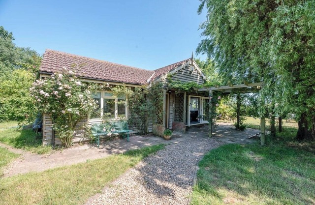 Ferry Corner Cottage, Sudbourne