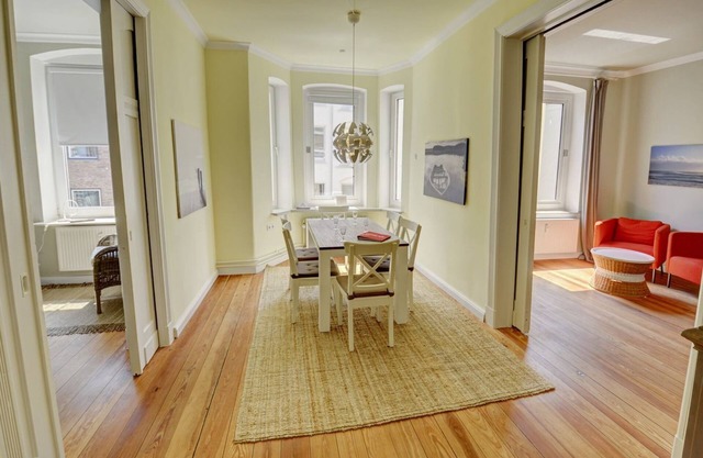fewo1846 - Am Südermarkt / centrally located 2-room apartment on the 2nd floor with balcony -
