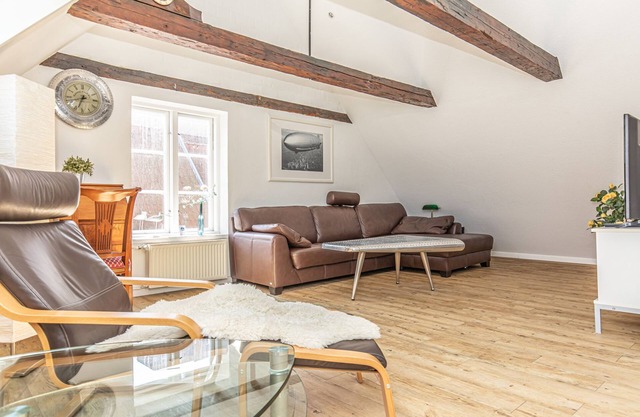 fewo1846 - Hugo Eckener / centrally located maisonette apt. on the 1st floor