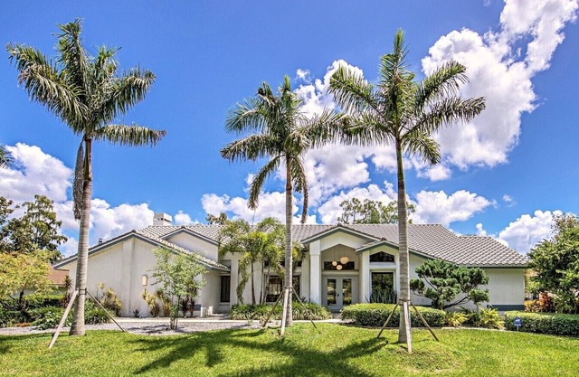 Fiddlesticks Country Club Modern 3 BR Domicile