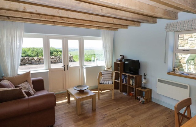 Field Cottage, STAITHES