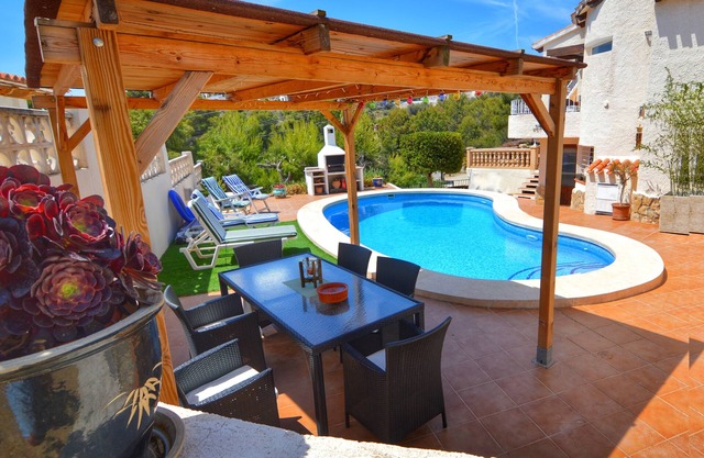 Fiesta ~ Siesta dans cette maison de Moraira
