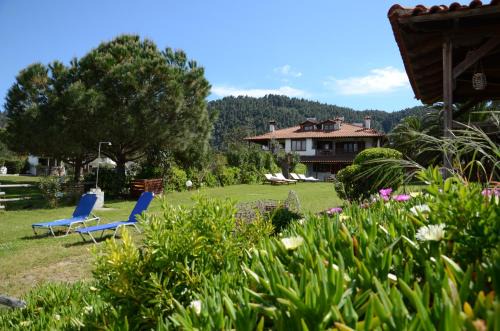 Filippos Resort by the Sea
