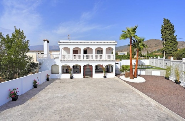 Finca Andalucía Confort entre Montagne et Soleil