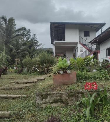 Finca exclusividad familiar o grupo de amigos capacidad hasta 12 personas calles en placa huella, caminata ecológica