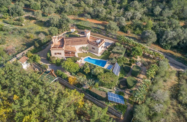 Finca pour 6 avec piscine, chauffage, aire de jeux, vélos, Ariany, Mallorca