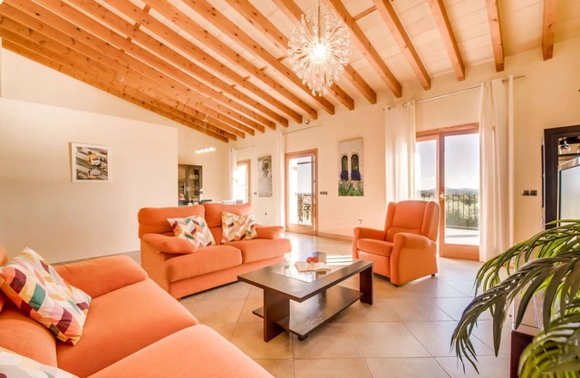 Maison de campagne luxuriante à Buger