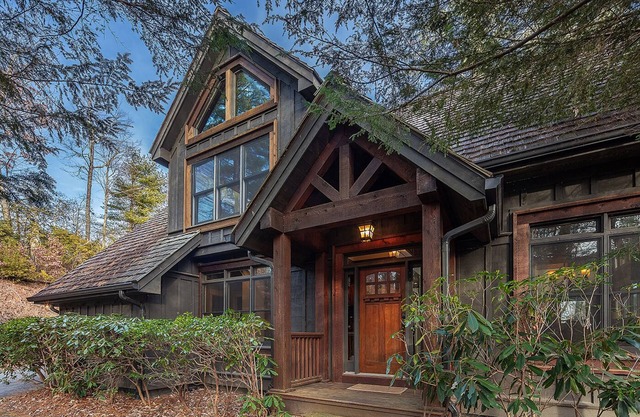 Find Your Base Camp in Beautiful Lake Toxaway