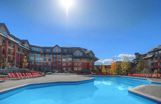 𝐅𝐢𝐧𝐝𝐢𝐧𝐠𝐌𝐞𝐢𝐥𝐢 Ski-In/Out Wonderland Timber Lodge Resort+Amenities.1BR