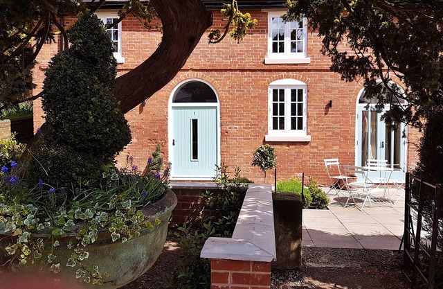No.1 Meynell Mews