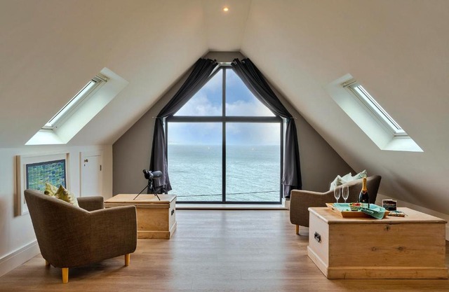 Finest Retreats - Blue Seas
