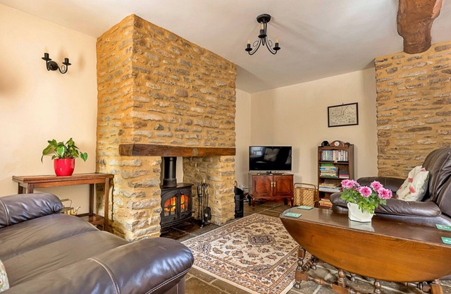Fives Court Cottage