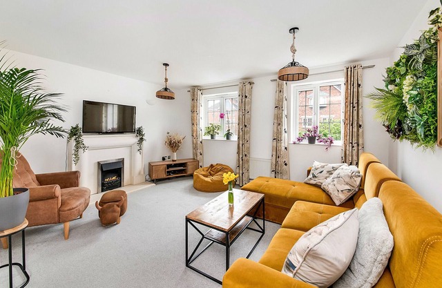 Finest Retreats | Rothwell Gardens