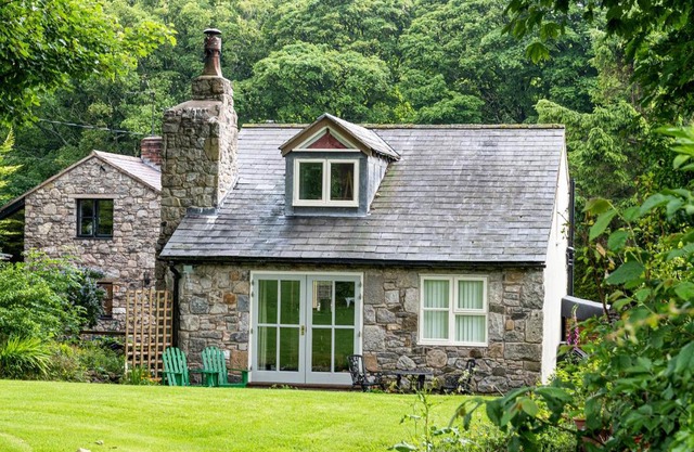 Finest Retreats - The Cottage - Luxury 1 Bed Cottage